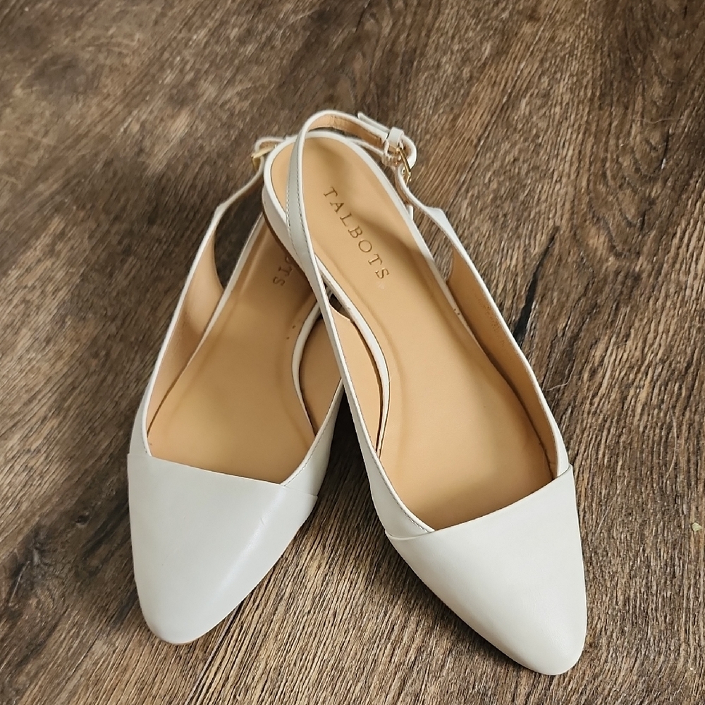 Talbots 8.5 Elegant Cream Pointed Slingback Flats. - Picture 1 of 10